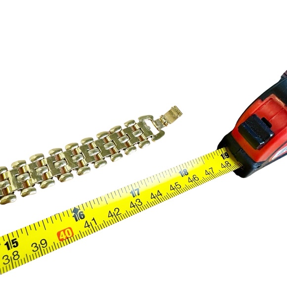 Vintage 80s Gold Tone Flat Link Necklace - Picture 6 of 7